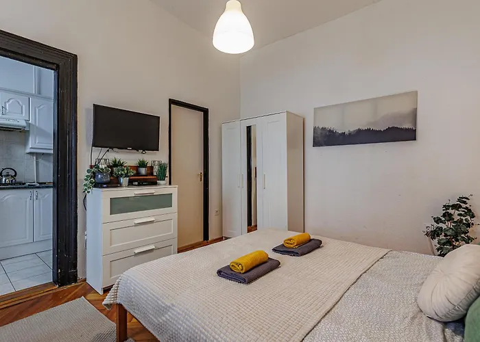 Beat Of The - Cozy Downtown Appartement
