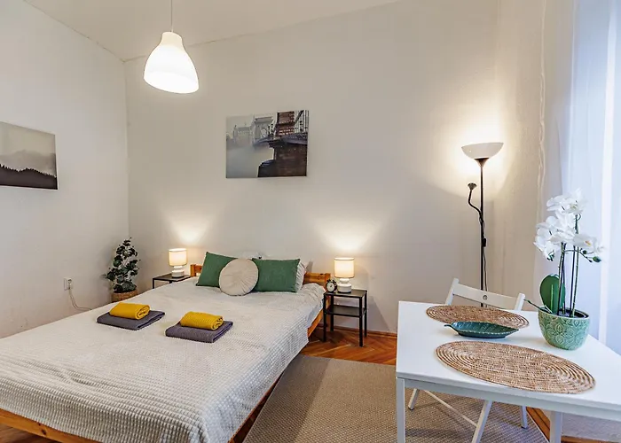 Beat Of The - Cozy Downtown Budapest