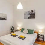 Apartamento Beat Of The - Cozy Downtown Budapest